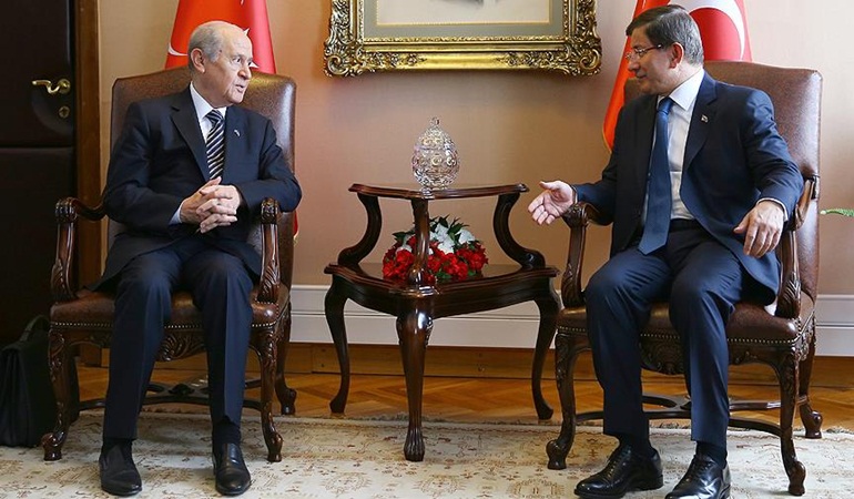 Bahçeli, Davutoğlu’nu telefonla aradı: Gel Ahmedim gel!