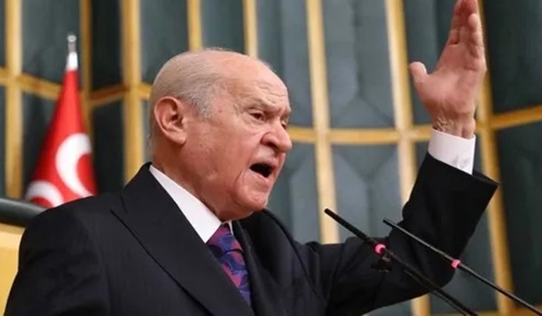 Bahçeli'den  Özgür Özel'e sert sözler