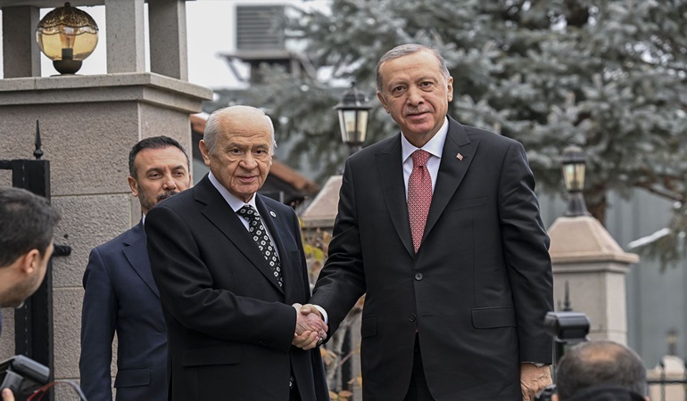 Bahçeli hayır dedi, Erdoğan geri vites yaptı!