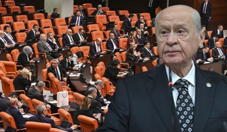 Bahçeli'nin Öcalan çıkışı 5 partiyi bir araya getirdi