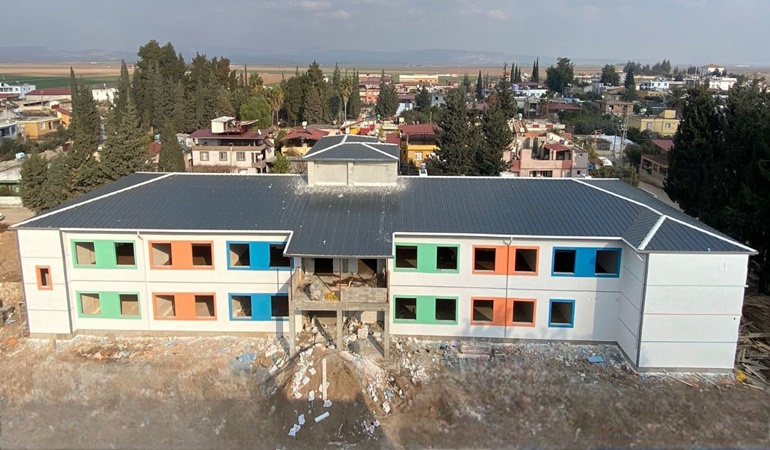 Başkan Büyükakın, Hatay’daki okulun son halini paylaştı