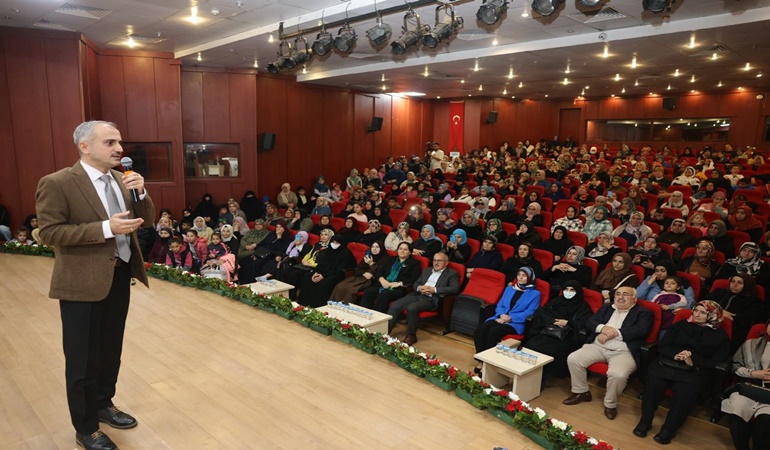 Başkan Çiftçi, Çayırovalı kadınlara hesap verdi