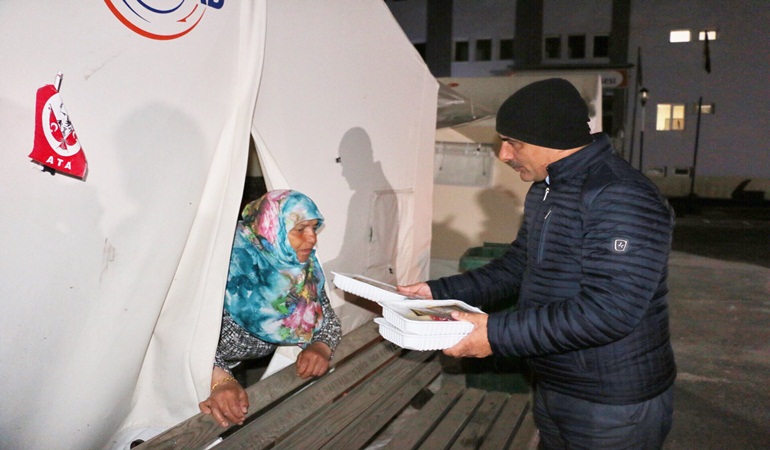 Başkan Söğüt, ilk sahuru Kahramanmaraş’ta yaptı