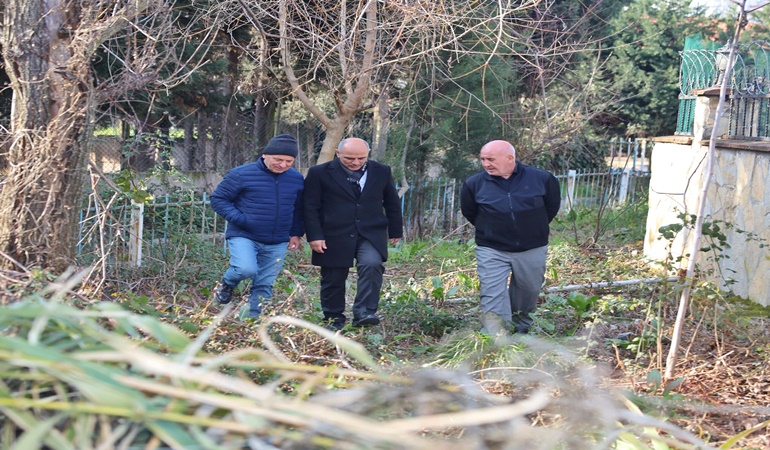 Başkan Söğüt vatandaştan gelen yol talebinden sonra ekipleri harekete geçirdi