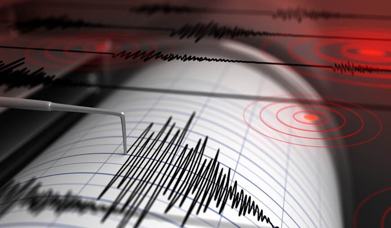 Çanakkale'yi deprem salladı