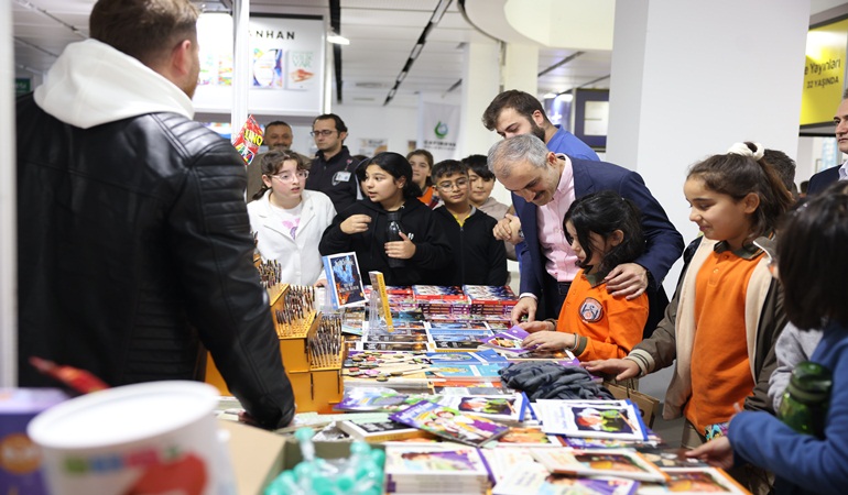 Çayırova 4. Kitap Günleri ünlü yazarlarla, okurları buluşturacak