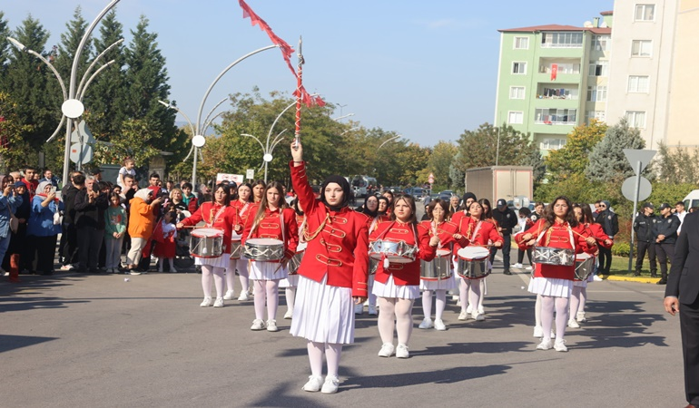 Çayırova’da gösteriler ilgiyle izlendi