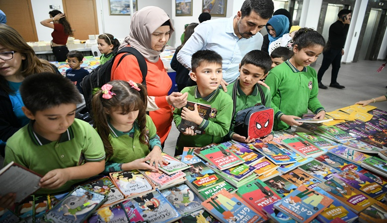 Çayırova’da Kitap Günleri’ne ilgi büyük