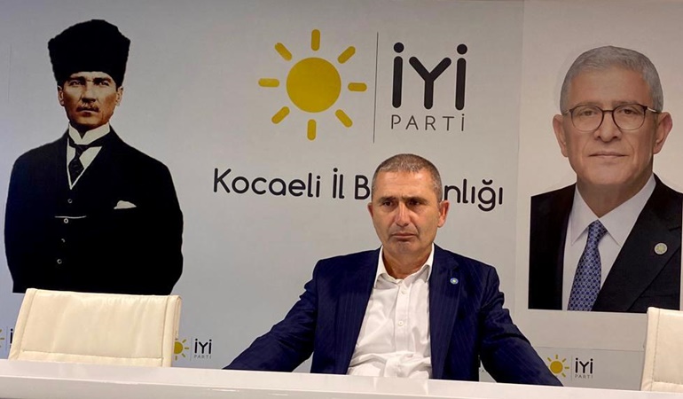 Çayırova Meclisi’nde demokrasiye ve ifade özgürlüğüne darbe!