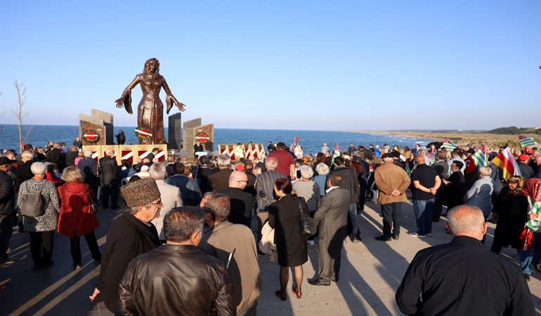 Çerkes sürgünü, Kandıra Babalı Sahili’nde anıldı 