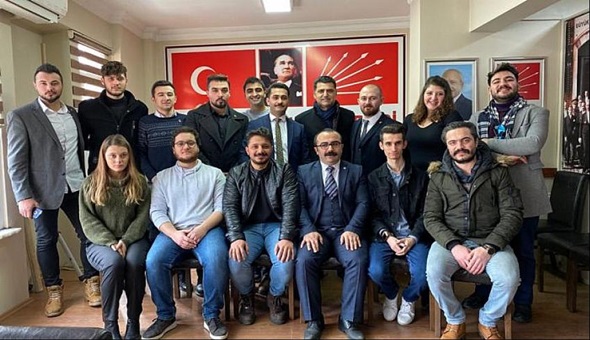 CHP Gölcük'te Korkmaz başkan oldu