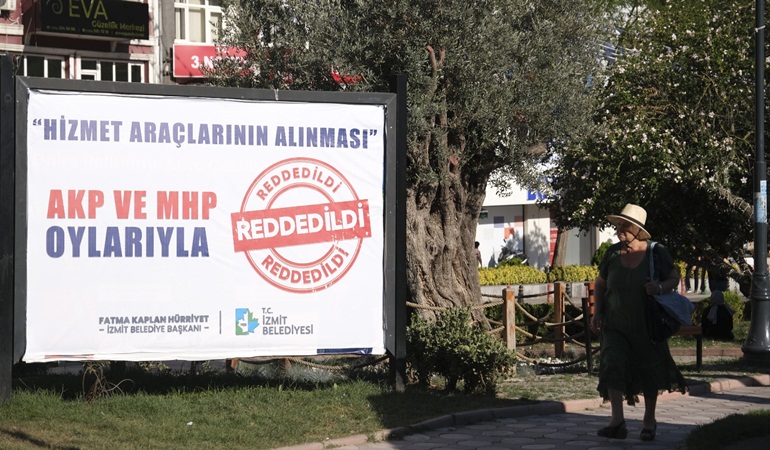 Cumhur İttifakını utandıran billboardlar ulusal medyada