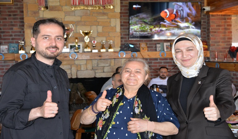 Darıca’da İyi Partili başkanın annesi Yeniden Refah’a üye oldu