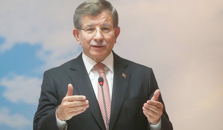 Davutoğlu'na sert sözler