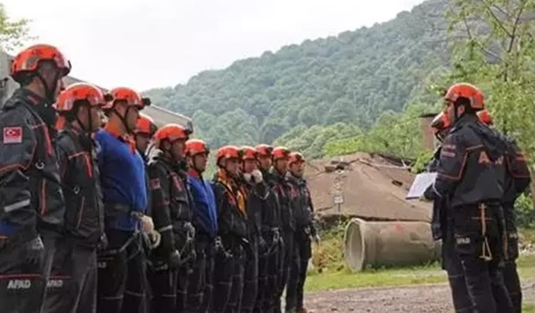 Depremler endişelere neden oldu, AFAD harekete geçti