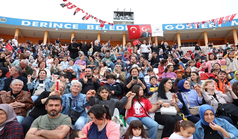 Derince’de konser coşkusu