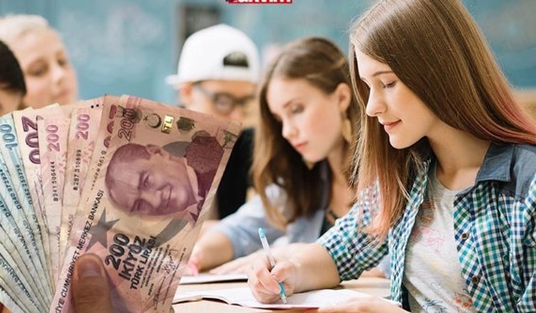 Ekonomik kriz öğrenci burslarını yüzde 100 düşürdü