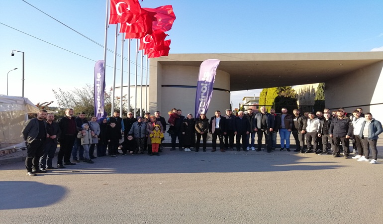 Emek Partisi'nden Pulver işçilerinin çocuklarına yeni yıl hediyesi