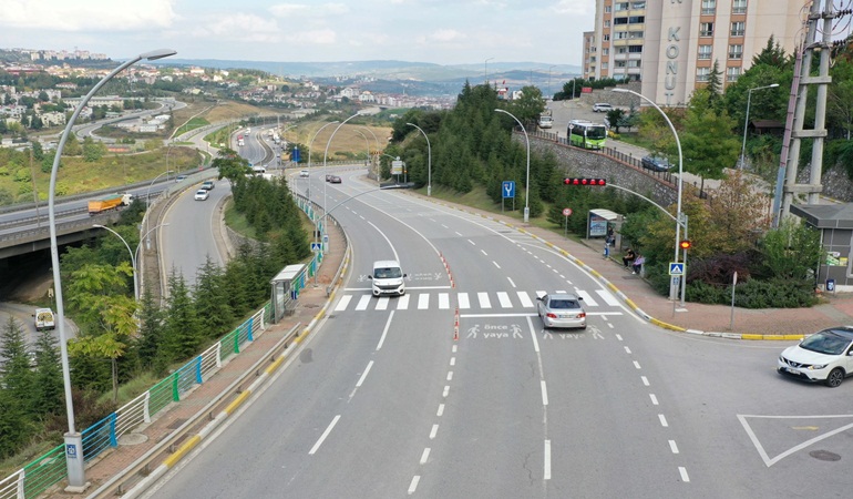 Eski İstanbul Caddesinde yeni flaşör sistemi