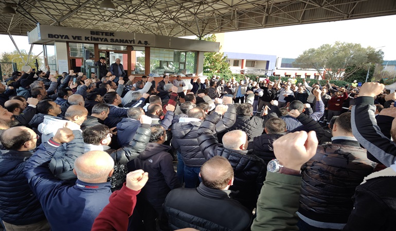 Gebze’de işten atılan Betek Boya işçilerinin talepleri Meclis gündeminde