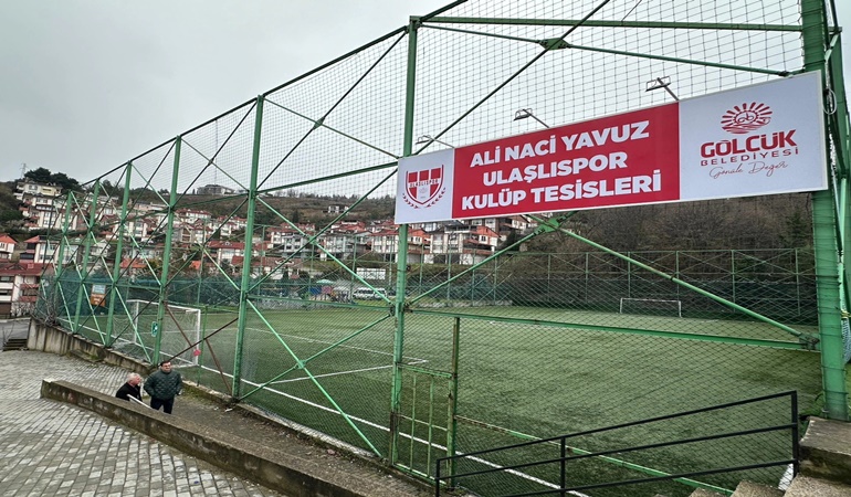 Gölcük’te Ali Naci Yavuz’un ismi Ulaşlı’da futbol sahasına verildi