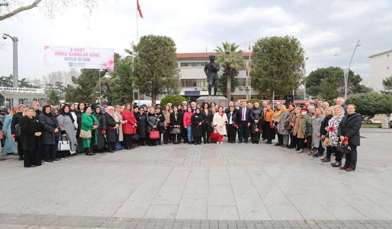 Gölcük’te Kadınlar Günü törenle kutlandı