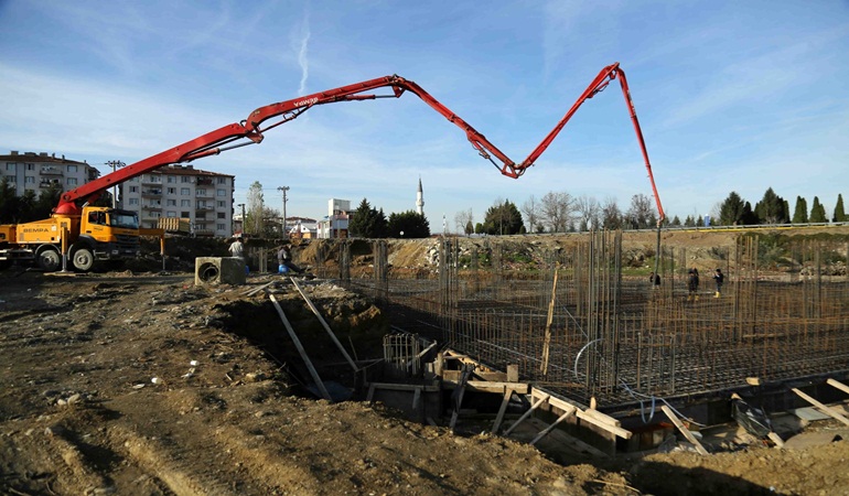 Gölcük Yeni Terminali’nin temel betonu atılıyor  