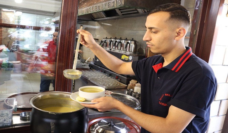 Gülümse Kafe Fevziye’de çorba servisi başladı