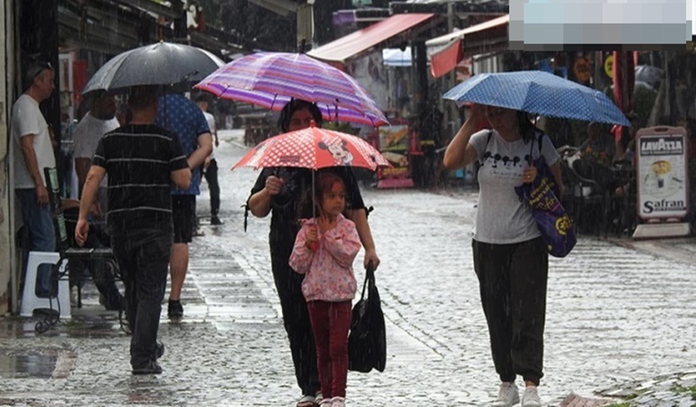 Güneşli hava yerini bulutlu ve yağışlı havaya bırakacak