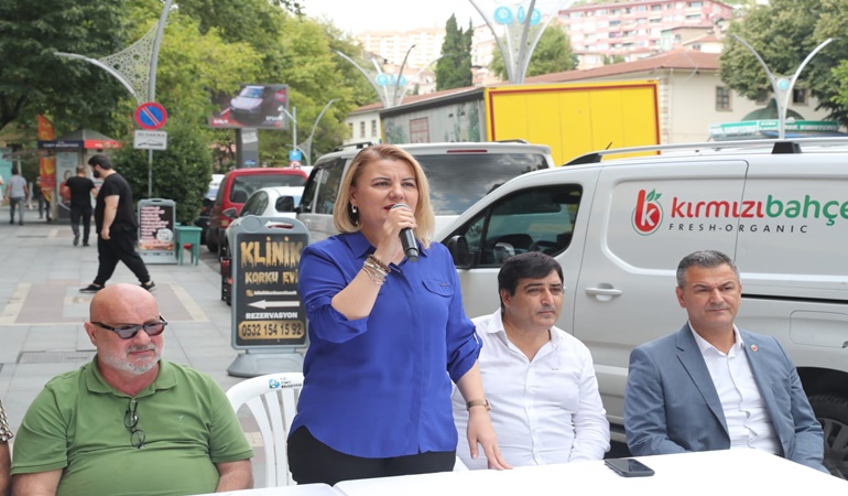 İnönü Caddesi’nde trafik kesinlikle çift yönlü olmalı