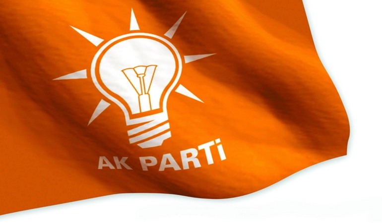 İşte AKP’nin yeni İzmit İlçe yönetimi