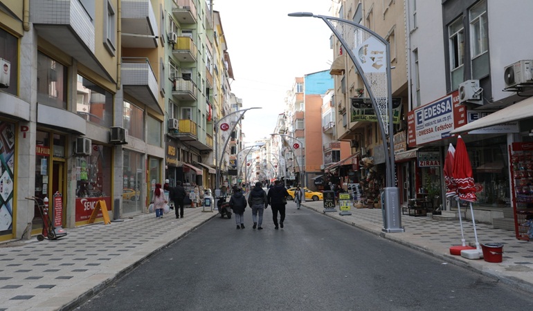 İstiklal Caddesi yenilenen yüzüyle çok güzel oldu 