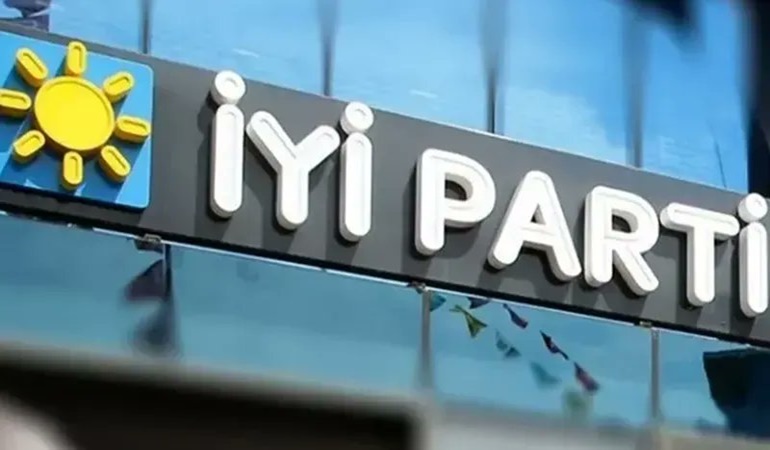 İYİ Parti’de şok! Toplu halde istifa ettiler