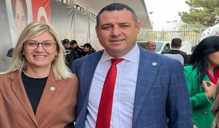 İYİ Parti’de yaprak dökümü sürüyor