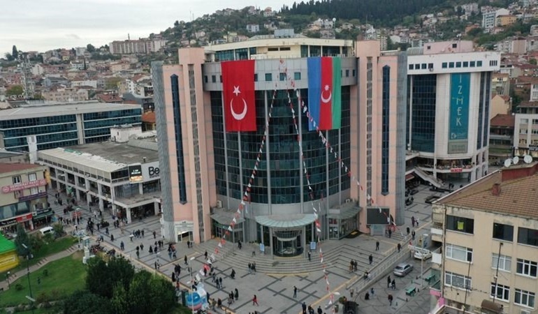 İzmit Belediyesi 4 taşınmazı satışa çıkardı