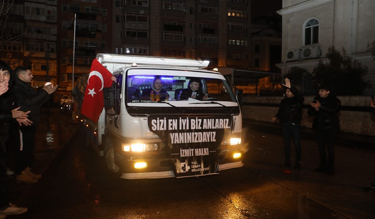 İzmit Belediyesi 42’inci yardım aracını da afet bölgesine uğurladı