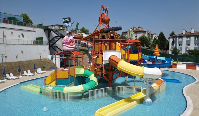 İzmit Belediyesi Aquapark’ı kapılarını açıyor!