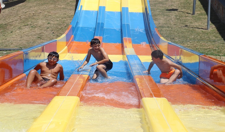 İzmit Belediyesi Aquapark’ı yeni sezona kapılarını açtı!