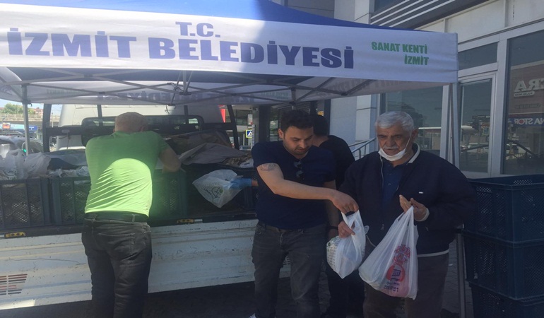 İzmit Belediyesi, vatandaşları istiridye mantarı ile buluşturuyor