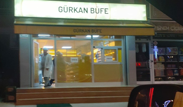 İzmit’te sarıklı cübbeli gece turu vatandaşı rahatsız etti