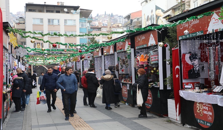 İzmit’te Yılbaşı İyilik Pazarı hazırlıklarına başlandı