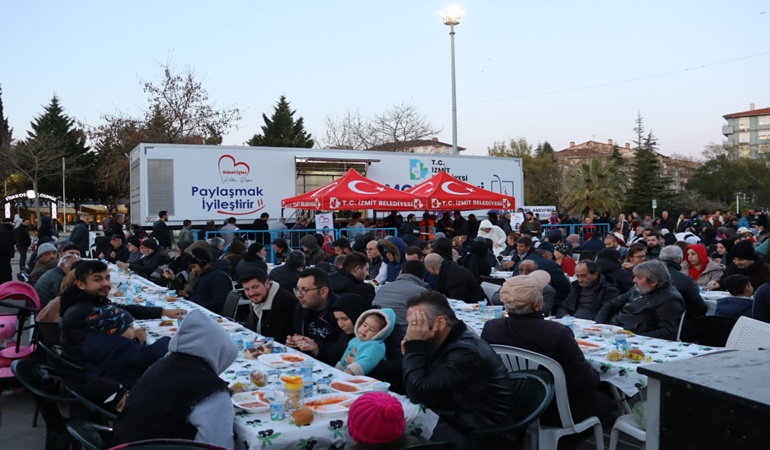 İzmitliler iftar sofralarında ağırlanacak