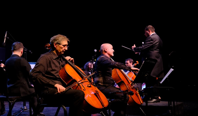 Karlı geceyi ısıtan konser!