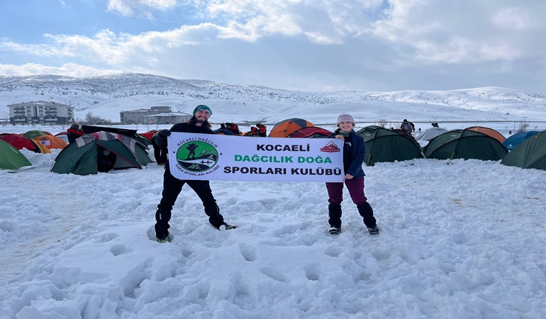 Kocaeli Dağcılık Kulübü Sporcuları dağcılık eğitimi için Muş’a gittiler