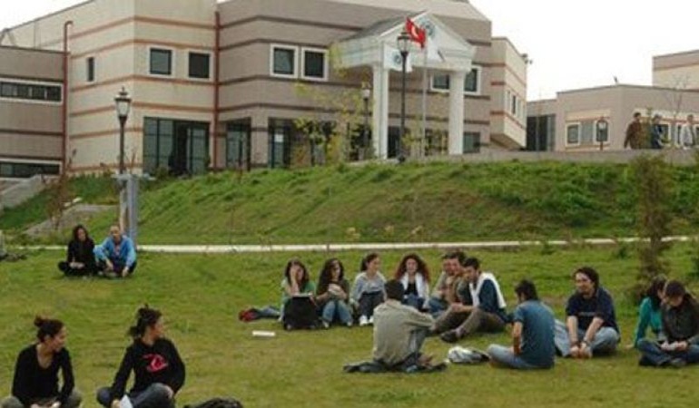 Kocaeli Üniversitesi bütçesi öğrenciler için kullanılsın