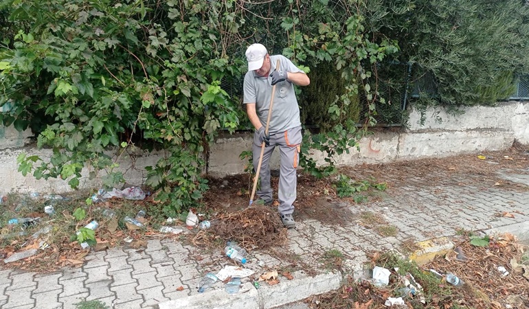 Körfez’de temizlik çalışmalarına devam 