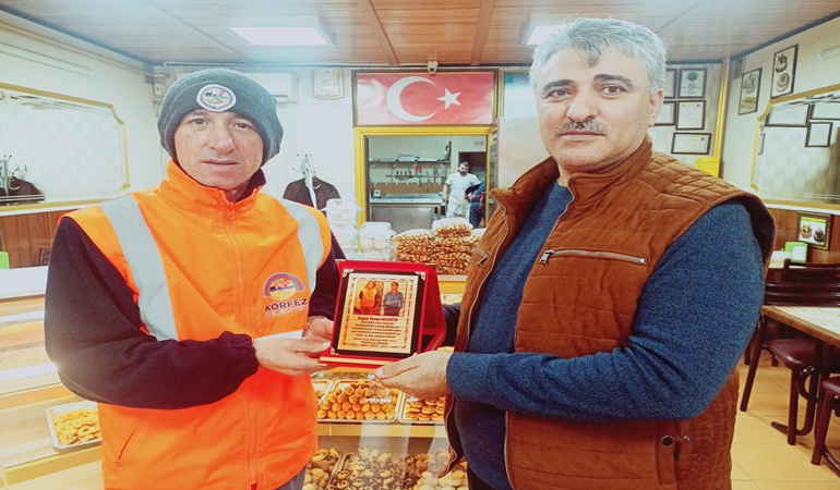 Körfezli esnaftan anlamlı davranış