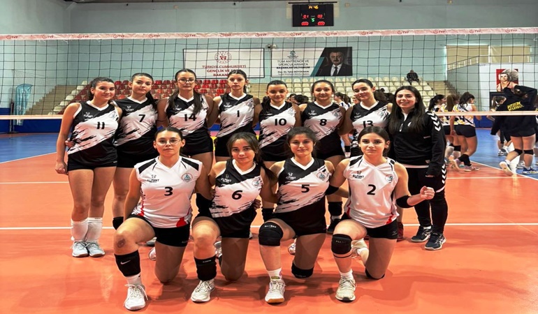 Körfezli voleybolcu kızlar güçlü rakiplerini zorluyor