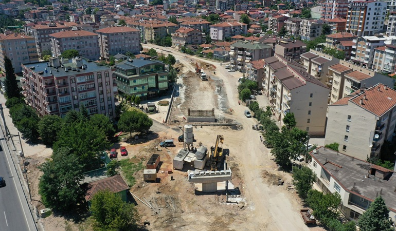 Kuruçeşme Tramvay hattında kiriş imalatı için gün sayılıyor