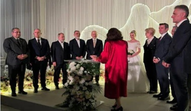 Meral Akşener ve Mansur Yavaş nikah şahidi oldu